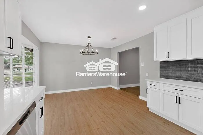 733 Ridgewood Cir — Photo 18