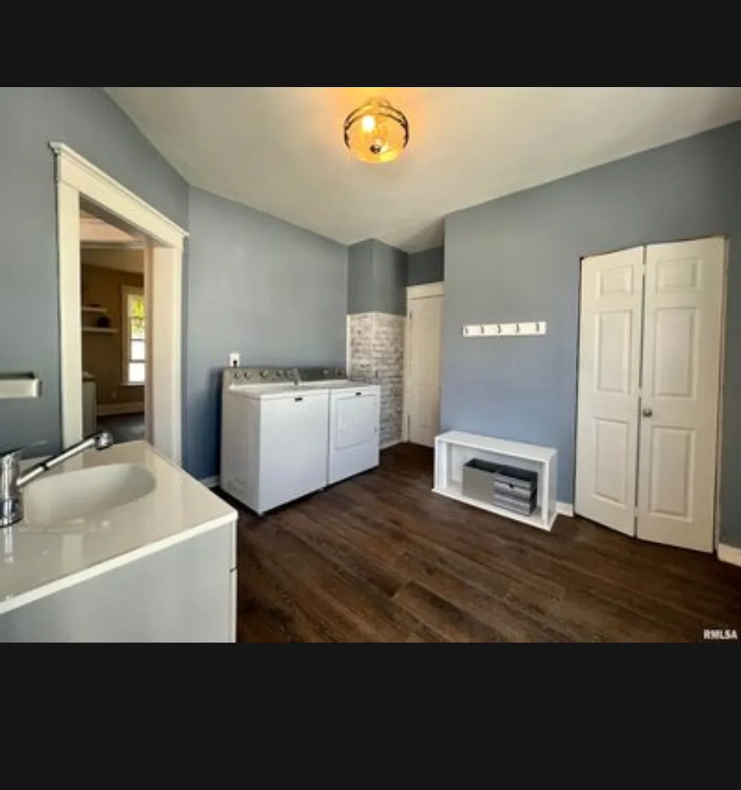 3 bed, 1009 sqft, $1,400 — Photo 3