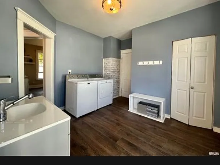 203 N Arthur Ave — Photo 3