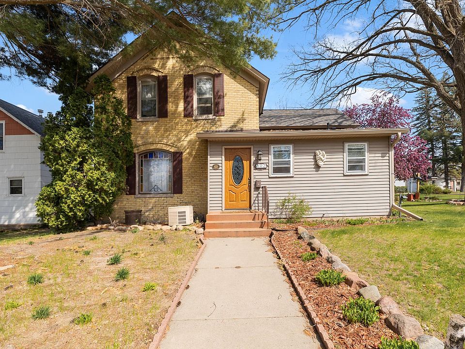 1st image of 502 7th St NE