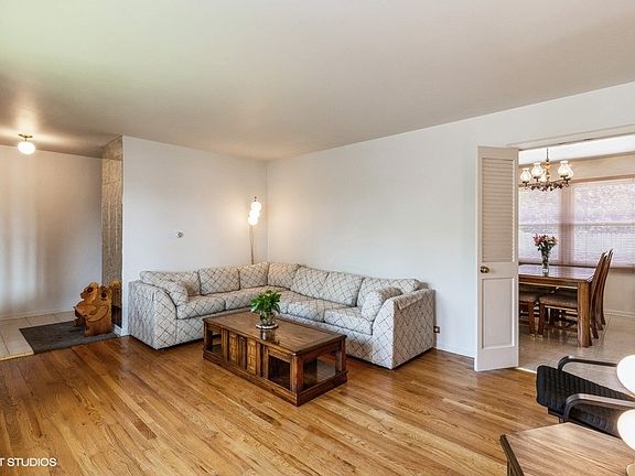 2nd image of 7815 Central Ave