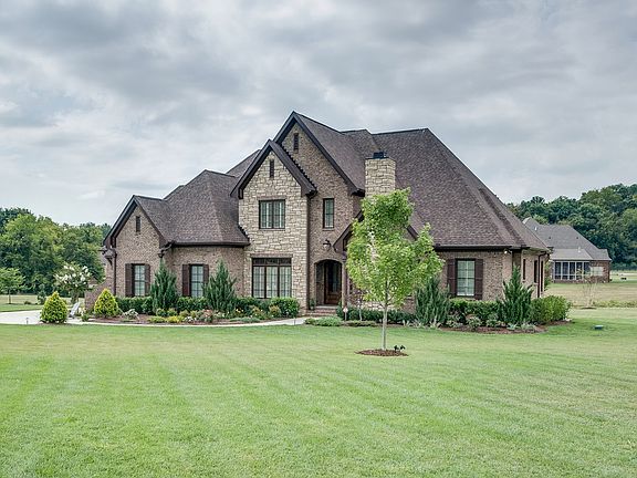 4th image of 4613 Nadine Ln