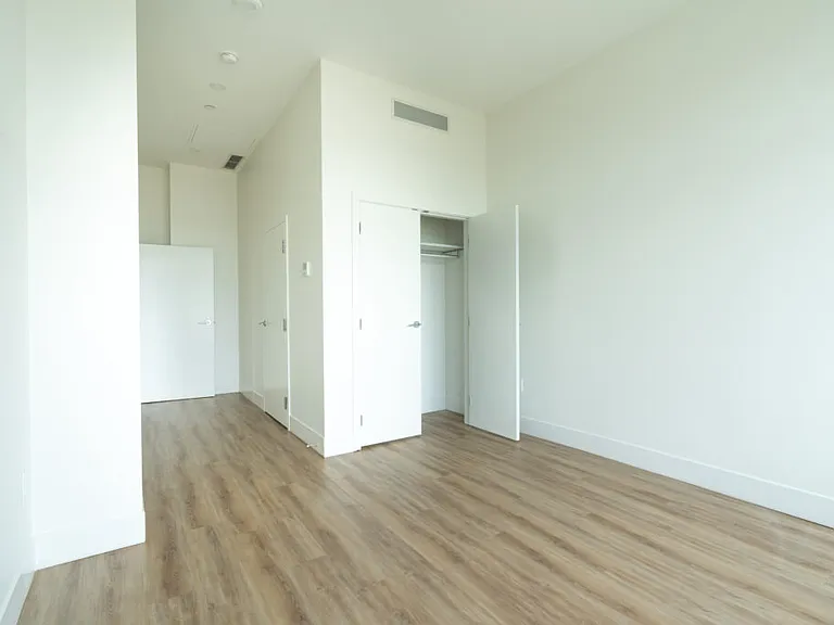 1763 Comox St #3103 — Photo 31