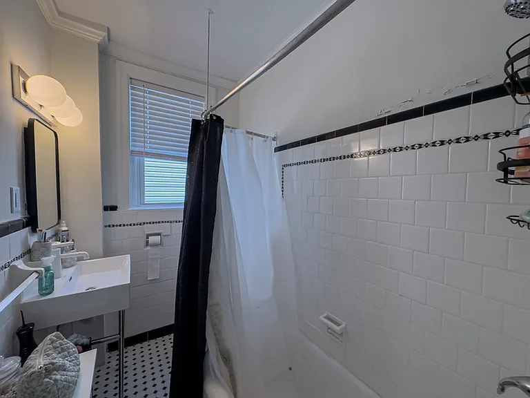 1223 N Franklin St #3R — Photo 14