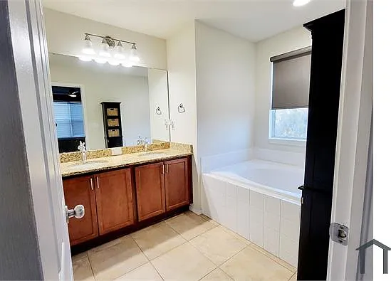 9012 Aspen Hollow Pl — Photo 12