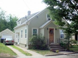 84 Grosvenor Ave, Providence, RI 02908