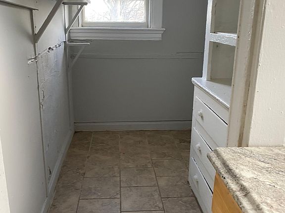 5th image of 46 New St APT 2