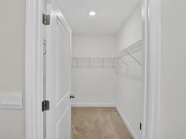 2546 Warren Acres Blvd — Photo 38