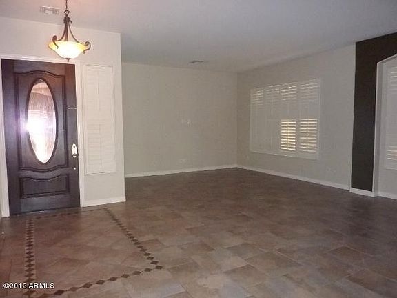 5th image of 3010 N Summer Ln