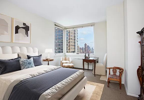 4th image of 524 E 72nd St APT 27DE