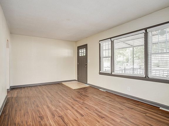 5th image of 4327 Paseo Blvd