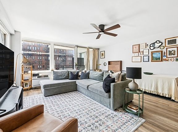2nd image of 30 E Elm St APT 18B