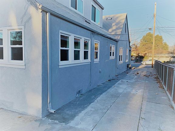 2nd image of 141 S 22nd St