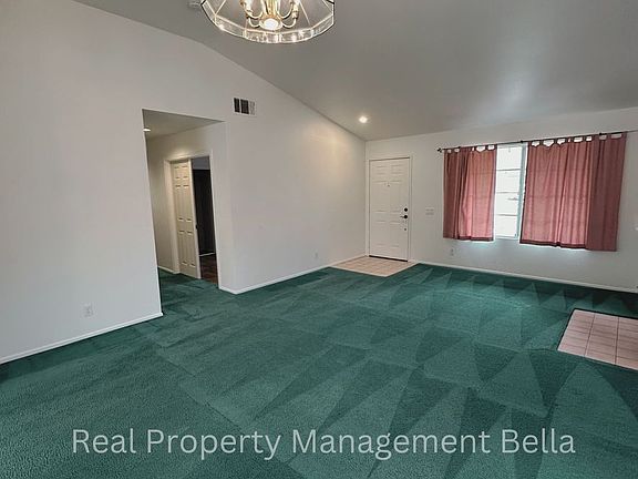 3rd image of 19400 Applewood Ct