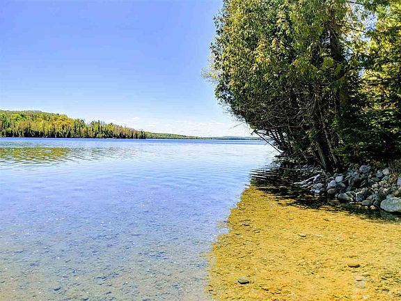2nd image of 504 Mid Summer Dr