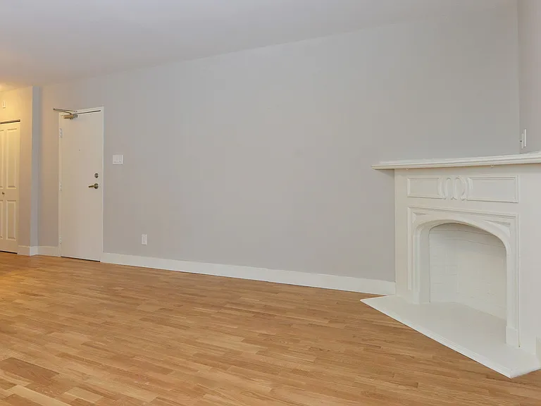 83 Isabella St — Photo 26