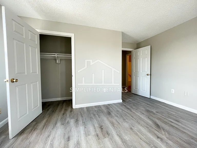 173 Fletcher St #F — Photo 11