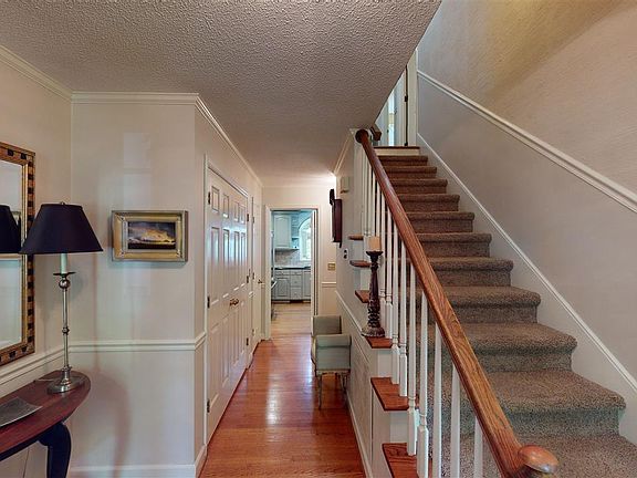 2nd image of 308 Dahoon Ln