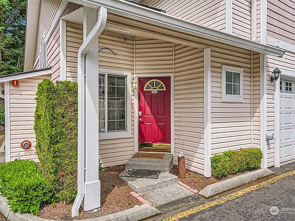 4th image of 5713 200th Street SW #A