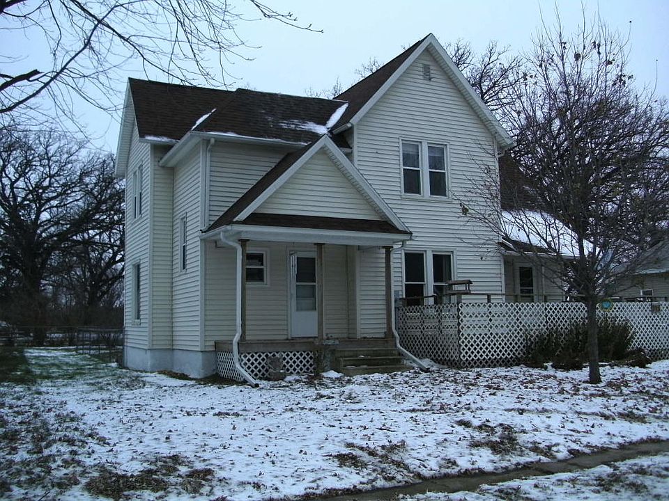 1st image of 915 N 5th St