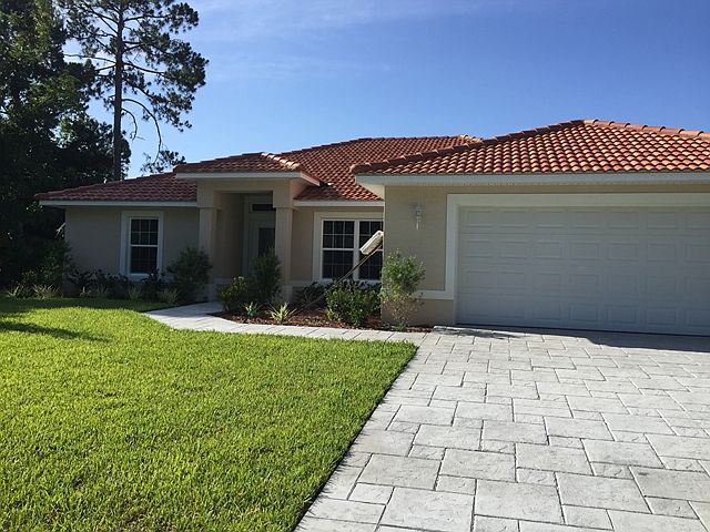 1st image of 21 Fenhill Ln