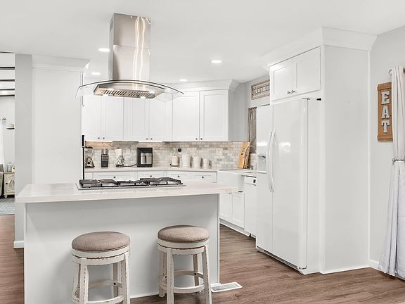 2nd image of 3340 Del Sol Blvd Spc 223