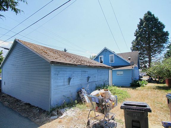 5th image of 1929 6th St