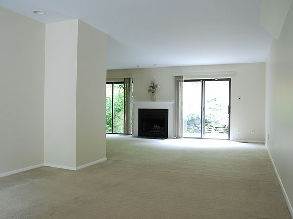 3rd image of 1254 Stephanie Dr