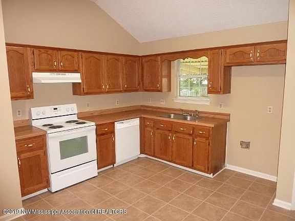 3rd image of 6702 Pleasant Acres Dr