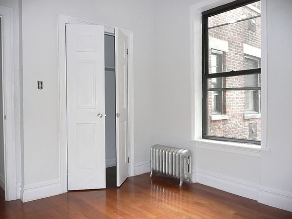 5th image of 425 W 160th St APT 5B