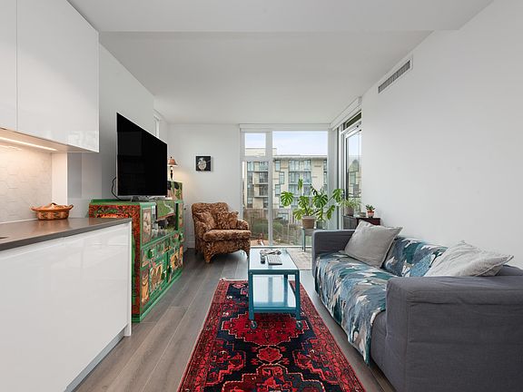 5th image of 8138 Fraser St #305
