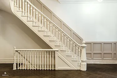 Rented by Dixon Advisory USA Inc.