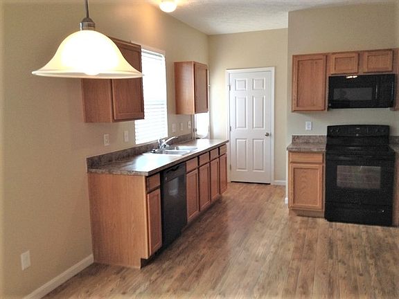 5th image of 9406 Lago Mar Ct