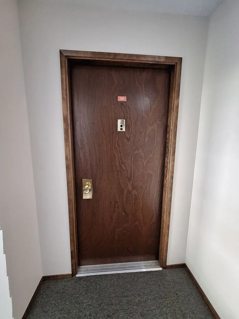 Brookside Manor — Photo 2