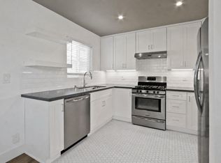 1563 Santa Ana Ave APT B, Costa Mesa, CA 92627