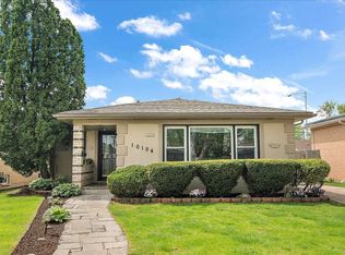 10104 S Maple Ave, Oak Lawn, IL 60453