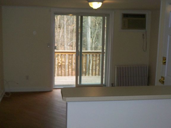4th image of 189 Fair St APT 1A