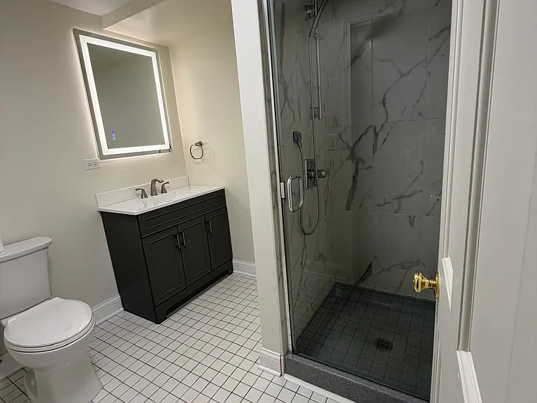 827 N Douglas Ave — Photo 8