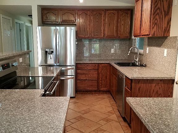 5th image of 4805 Saint Lynn Ln