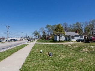 1305 N 2nd St, Rogers, AR 72756