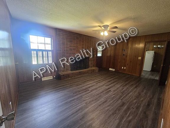 3rd image of 314 Steele Rd