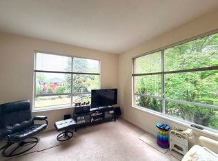 360 E 36th Ave #402, Vancouver, BC V5W 4B9