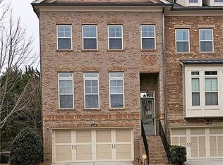 1048 Township Sq, Alpharetta, GA 30022
