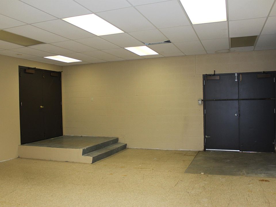 1st image of 193 McDonnell Blvd