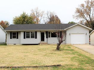 709 E Prairie St, Jerseyville, IL 62052