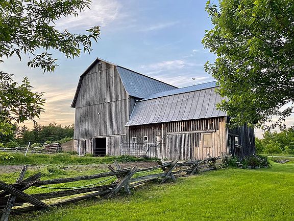 Well-kept barn