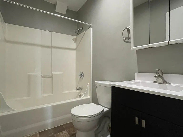 116 W 34th St #2 — Photo 15