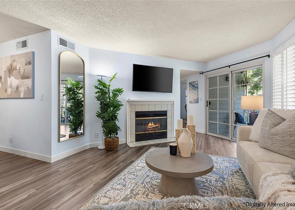 1st image of 6604 Clybourn Ave Unit 29