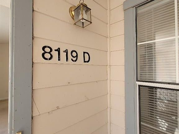 2nd image of 8119 Tremaine Ct