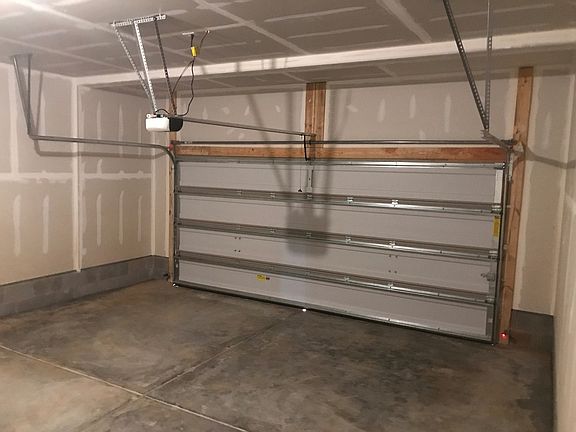 2nd image of 1037 Bannister Rd